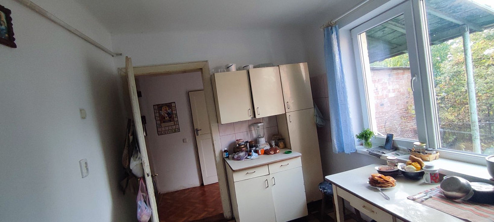 Продається 2 кім квартира в особняку по вул Сторожмнецькій ціна  57 00 Черновцы - изображение 4