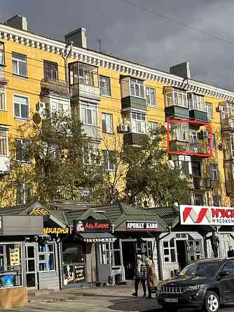 Продам в центрі міста 3-х кімнатну квартиру Полтава