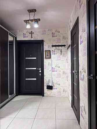 Продаж сучаної квартири на низькому поверсі. Метро Академмістечко Киев