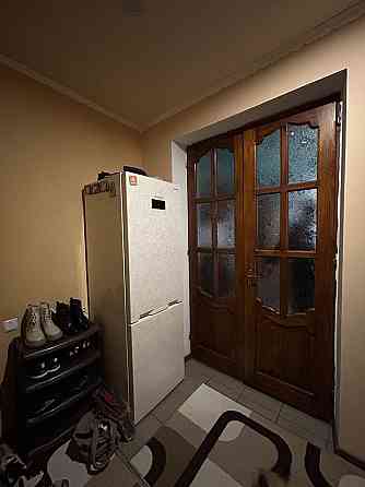 Продам 2 комнатную центр автономка газ Кам`янське (Запорізька обл.)