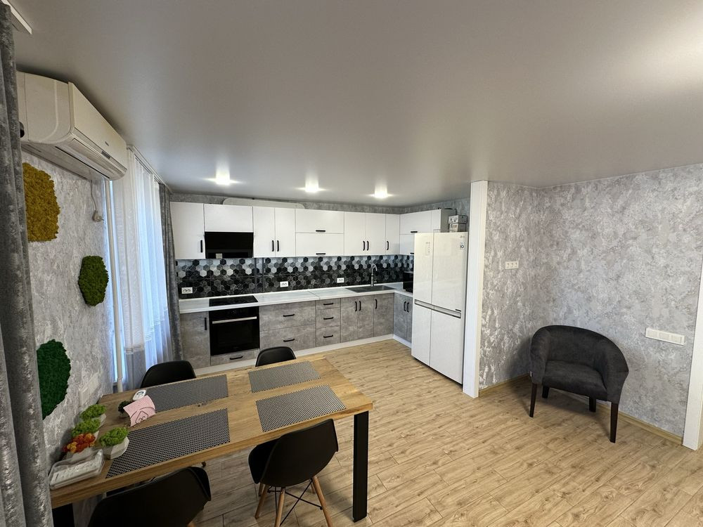 Шикарная 3комн с ГАЗОВЫМ отоплением 4/9 YANOVA Кам`янське (Запорізька обл.) - зображення 1