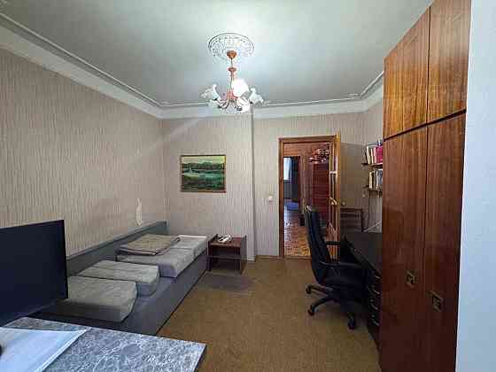 3-кімнатна квартира по пр-т Корольова, 12 Киев