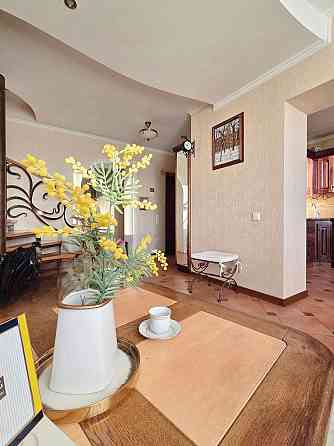 Продається 5км пентхаус на Кутузова(Алмазова), 187,8м. Черновцы