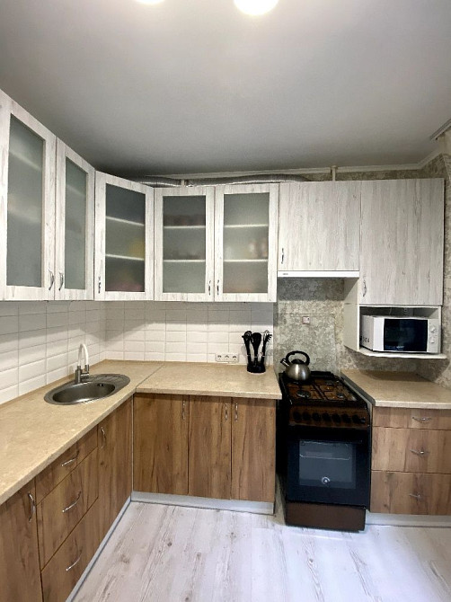 Продаж трьохкімнатної квартири, ремонт, меблі, техніка Чернігів - зображення 2