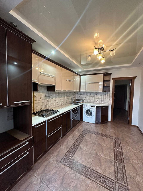 Продаж 2к квартири по вул.Б.Хмельницького Івано-Франківськ - зображення 1