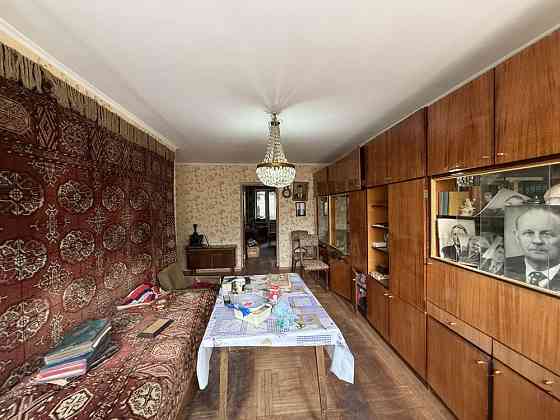 Продажа трехкомнатной квартиры. Район 5 ст. Б.Фонтана. Аркадия. Одесса