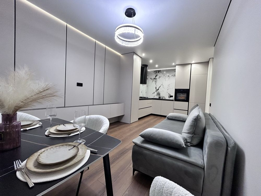 2х ком квартирас , кухня 20м2, Центр Ирпень Ірпінь - зображення 1