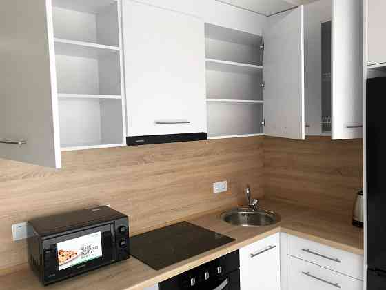 Оренда 1-кім мансардної квартири 36 м2 з терасою в ЖК "Комфорт Таун" Київ