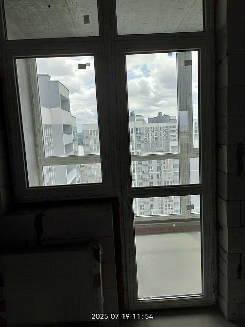 Простора 2-кімнатна квартира без ремонту, 100 м. до метро Харківська Київ - зображення 7