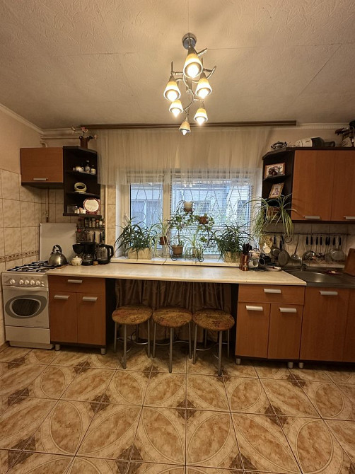 Сдам 2-ную кварт / дом р-н Черемушки, ул К. Комарова / 3-я ст Люст дор Одесса - изображение 1