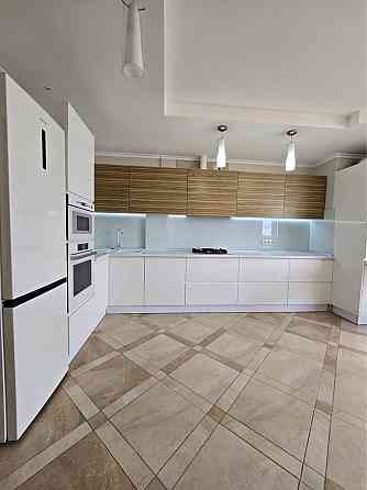 Оренда ДОРОГОГО 4к ПЕНТХАУСУ з каміном! РіВНЕНСЬКА (роддом) ТЕРАСа! Черновцы