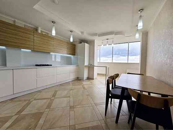 Оренда ДОРОГОГО 4к ПЕНТХАУСУ з каміном! РіВНЕНСЬКА (роддом) ТЕРАСа! Черновцы