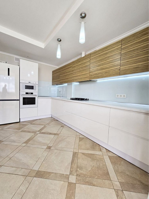 Оренда ДОРОГОГО 4к ПЕНТХАУСУ з каміном! РіВНЕНСЬКА (роддом) ТЕРАСа! Чернівці - зображення 4