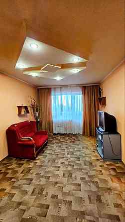Аренда 3х комнатной квартиры с холлом 4 этаж Левый Берег 5 МКР Кам`янське (Запорізька обл.)