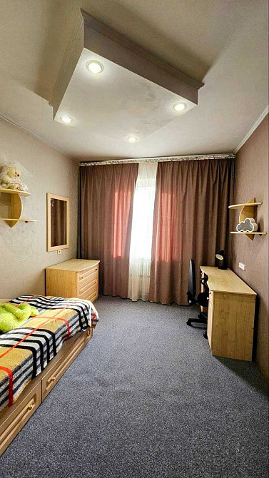 Аренда 3х комнатной квартиры с холлом 4 этаж Левый Берег 5 МКР Кам`янське (Запорізька обл.) - зображення 1