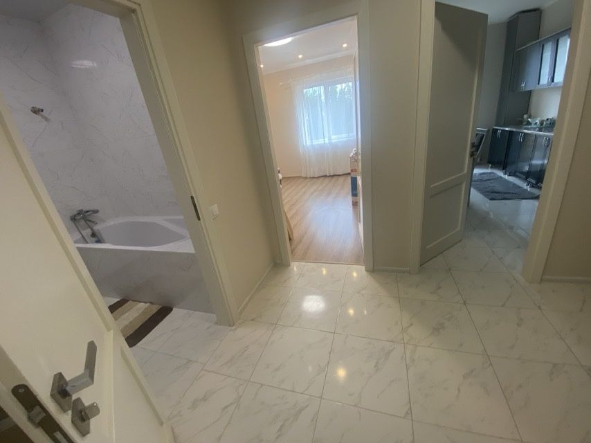 Оренда простороі 1 кімнатноі з ліжком Боздош і 8 березня Ужгород - зображення 3