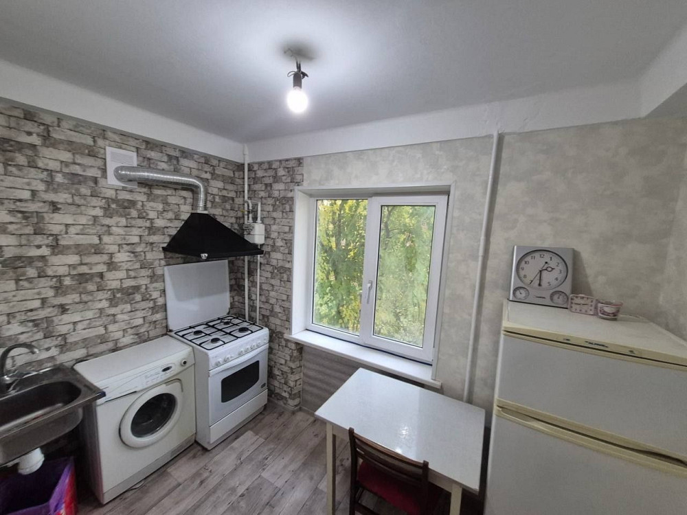 Сдаётся 1 ком. квартира по ул Космическая, 2/5 Запорожье - изображение 2