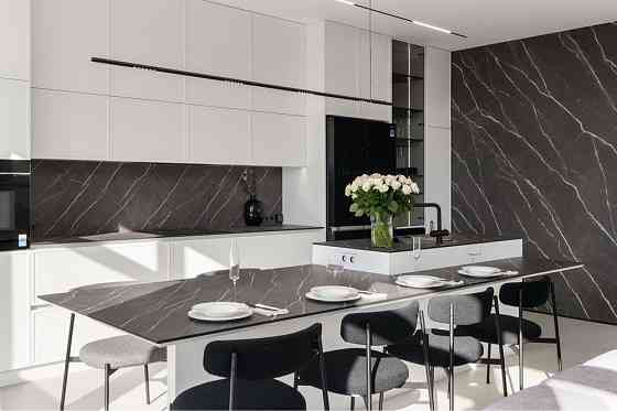 Квартира з шикарною видовою терасою Киев