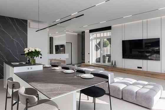 Квартира з шикарною видовою терасою Киев