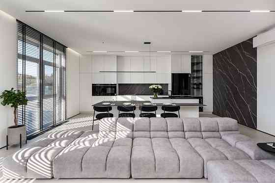 Квартира з шикарною видовою терасою Киев