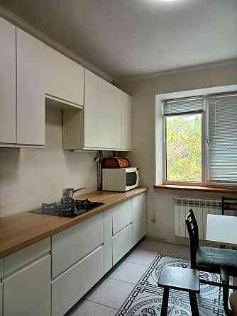 Не ідеальна, зате справжня — 4 кімнати простору і тепла Запоріжжя