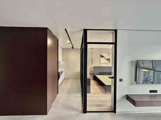 Однокімнатна простора квартира з новим ремонтом Львов