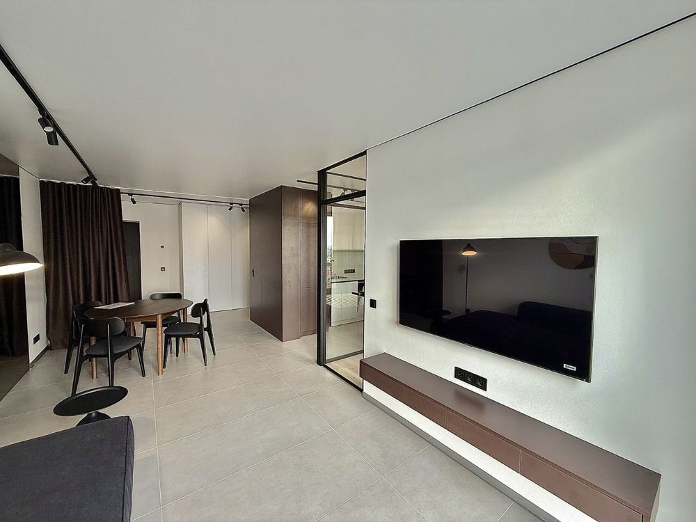 Однокімнатна простора квартира з новим ремонтом Львов - изображение 3