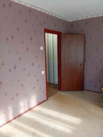 Продам однокімнату квартиру Вараш