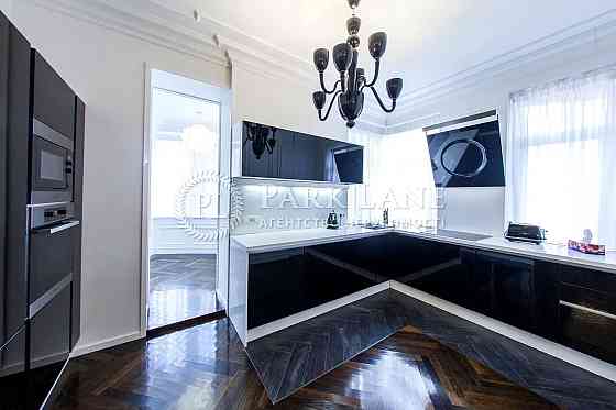 Продаж 2-ої квартири. Від власника. Без комісії. Л. Українки 7б.  93м2 Киев