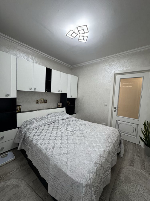 Продається 3-х кімнатна квартира по вул. Головна Черновцы - изображение 1