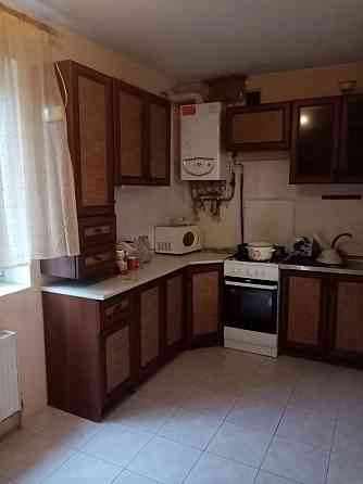 Дім Червоний хутір недалеко від Маршала та Перлинного кварталу Одесса