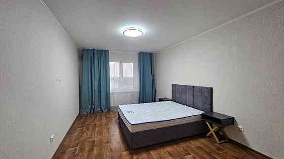 Оренда 3 кімн. квартири в ЖК Вудсторія, метро Червоний Хутір Київ