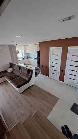 Здається стильна дворівнева квартира Полтава