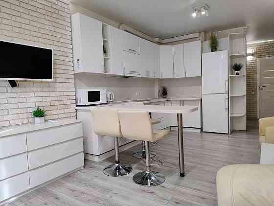 1к Квартира  поруч метро Теремки, ТРЦ Республіка, Теремківська 3а! Київ