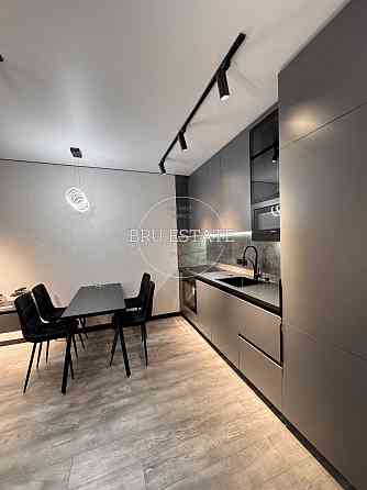 Продаж 1к квартири ЖК Славутич Позняки Осокорки новий ремонт Киев