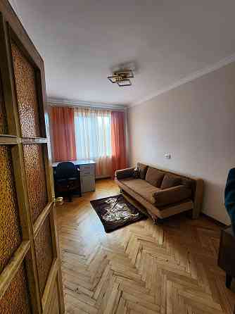 Оренда 2 кім квартири ТЦ  Майдан Черновцы