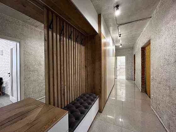 3к з видом на річку Івано-Франківськ