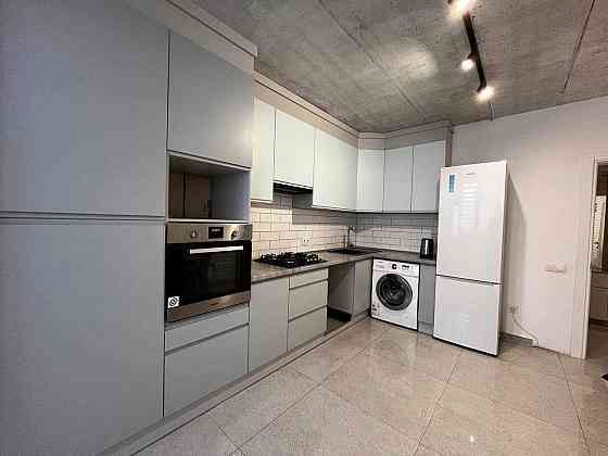 3к з видом на річку Івано-Франківськ