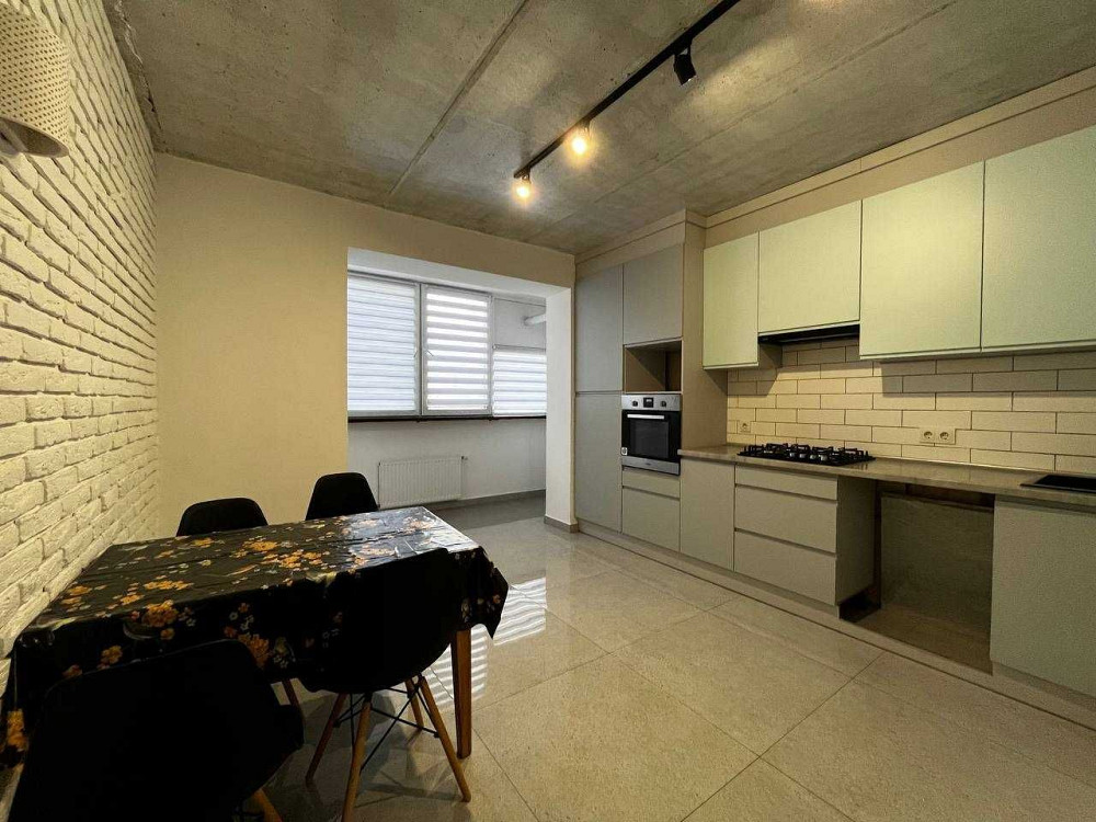 3к з видом на річку Івано-Франківськ - зображення 1