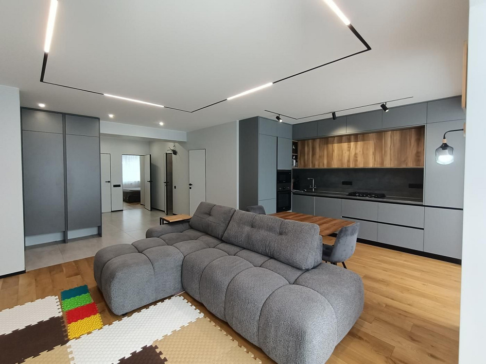 Продаю 3 кім. квартиру  Містечко Центральне (центр)/ Торг Ивано-Франковск - изображение 2