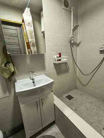 Продам в высотке Черёмушки 1 комн. кв. Кам`янське (Запорізька обл.)