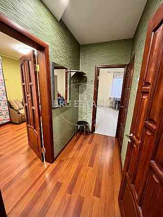 Продаж 1 к квартири Позняки район Рівер мол 4 й поверх Ремонт Киев