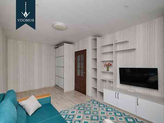 Яка гарненька! Низький поверх / купуй хоч сьогодні Осокорки Патріотика Киев