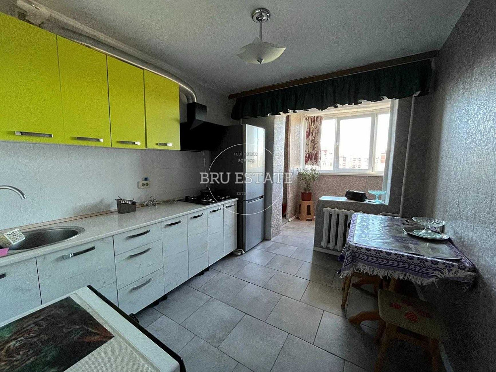 Продаж 2к Троєщина Вигурівський б-р Київ - зображення 1