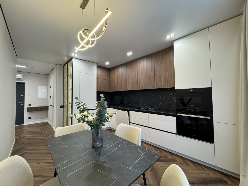 Стильна двокімнатна ЖК Фемелі Плаза Ивано-Франковск - изображение 2