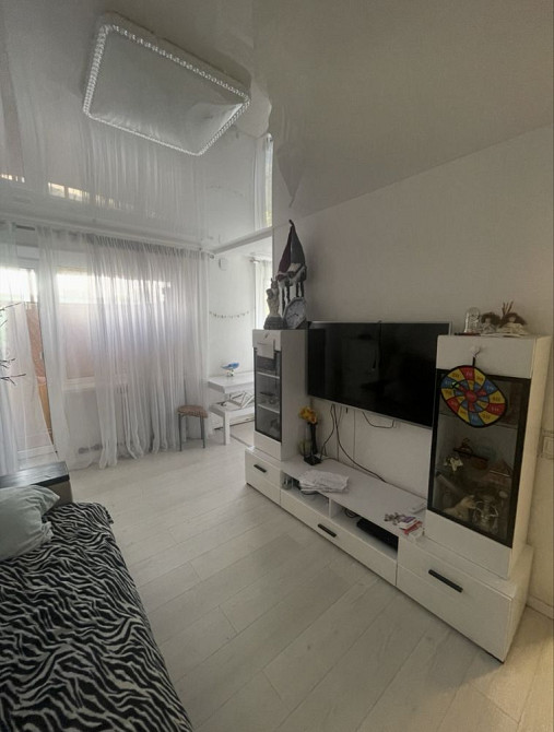 Оренда 3-к. Квартири в центрі міста Запорожье - изображение 1