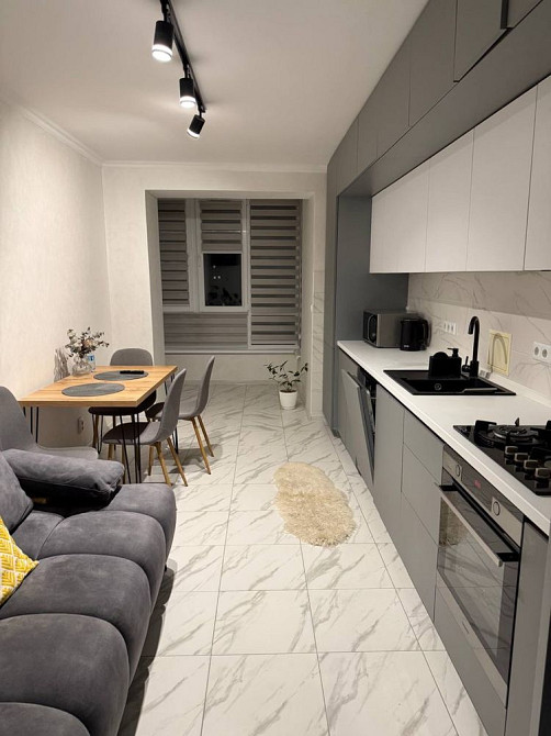 Оренда квартири в районі Чайки Ровно - изображение 1