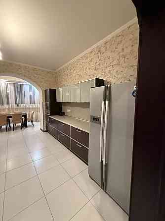 3 кімн 140 кв м , пр Івасюка 4 ЖК Оазіс Оболонь Київ