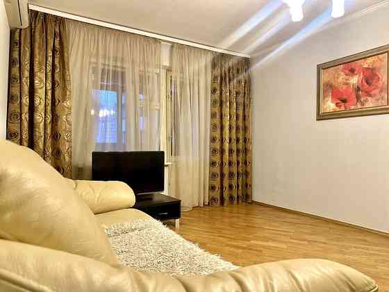 Здам 3-кімнатну квартиру, вул. Бориса Гмирі, 9. Метро Позняки 7 хв Київ