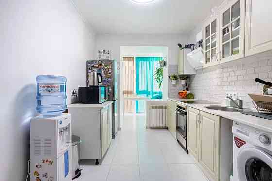 Без%продається 4-к  авторський ремонт з видом на Дніпро м. Лівобережна Киев